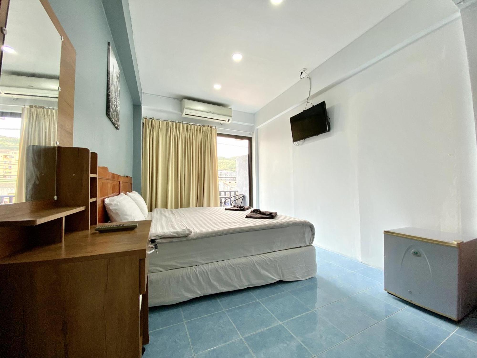 Mini Thai Guesthouse Patong Exterior foto
