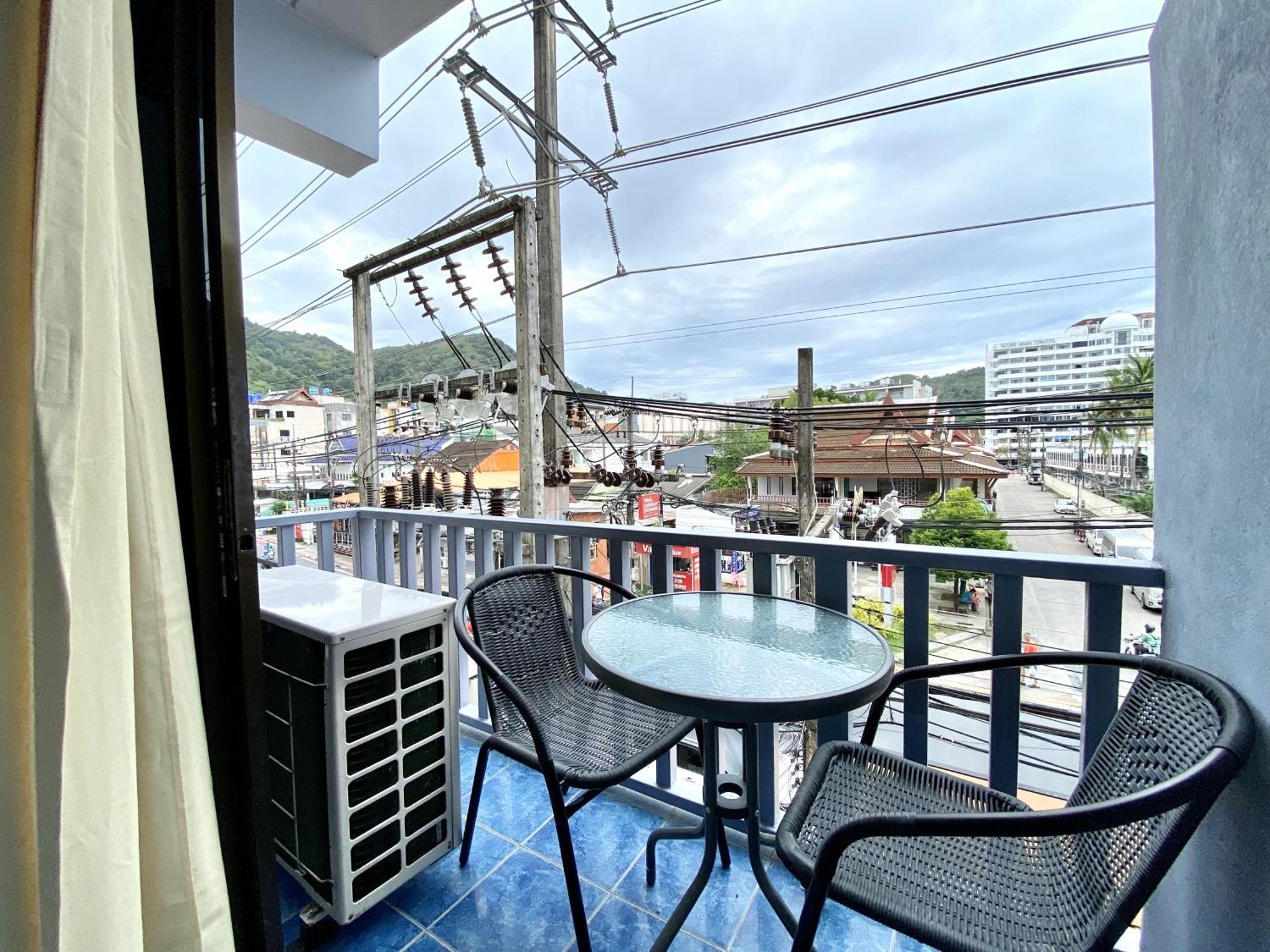 Mini Thai Guesthouse Patong Exterior foto