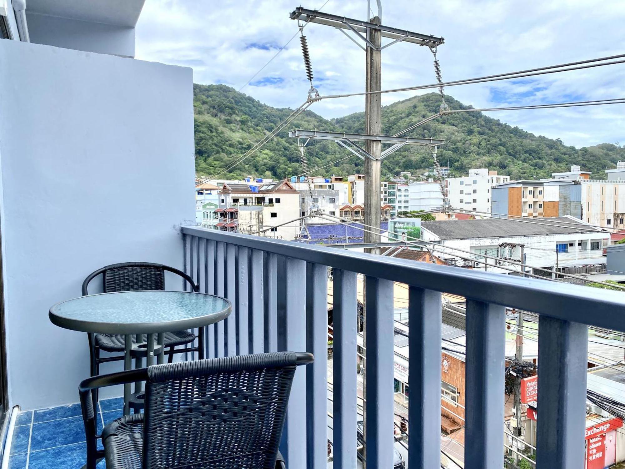 Mini Thai Guesthouse Patong Exterior foto
