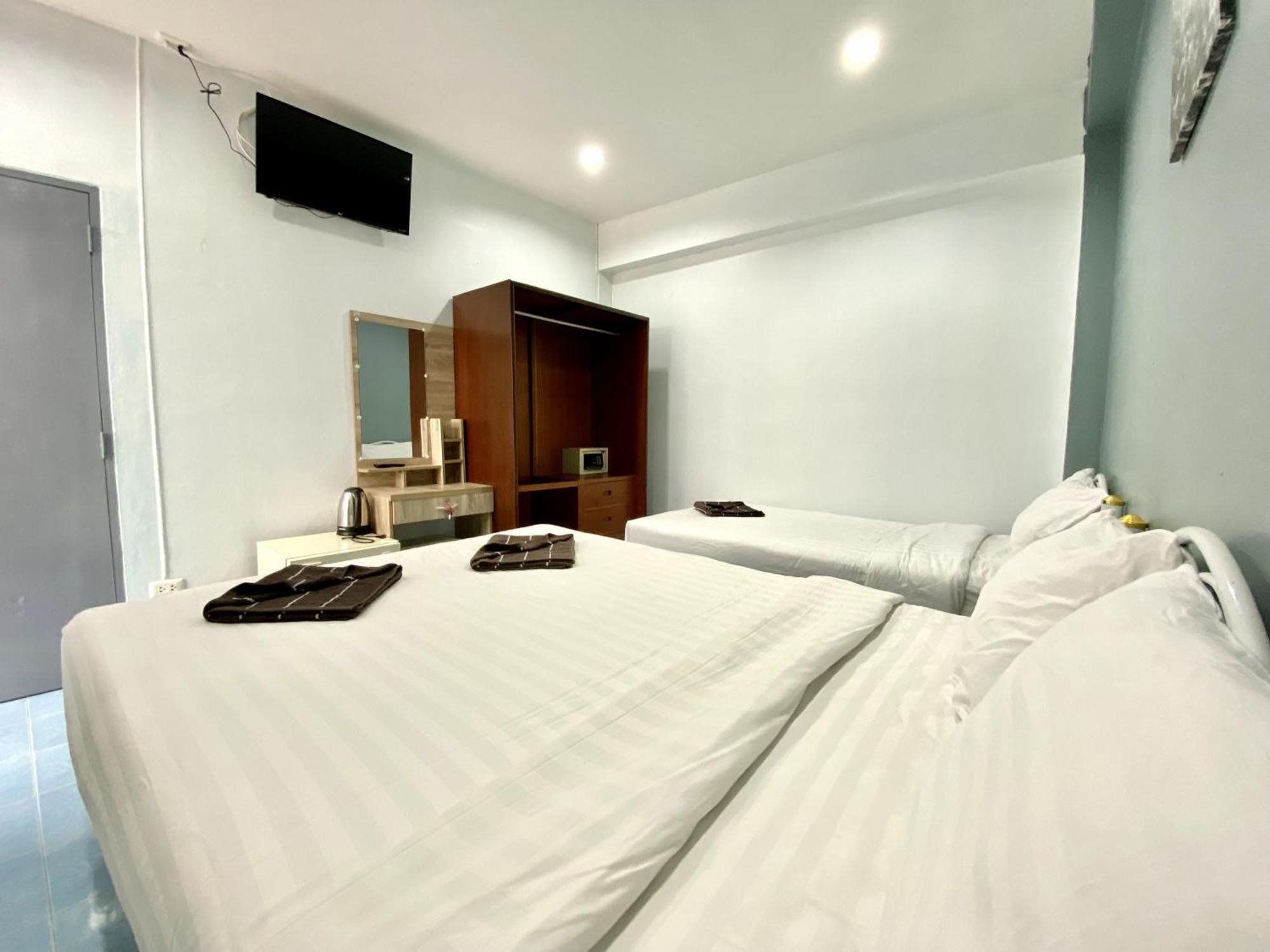 Mini Thai Guesthouse Patong Exterior foto